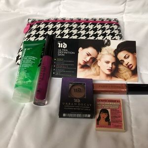 Makeup bundle